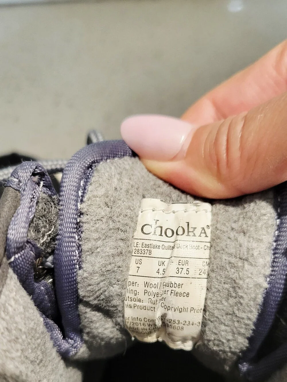 Chooka Women's Gray Quilted Duck Boots with Tan Soles | Size 7
